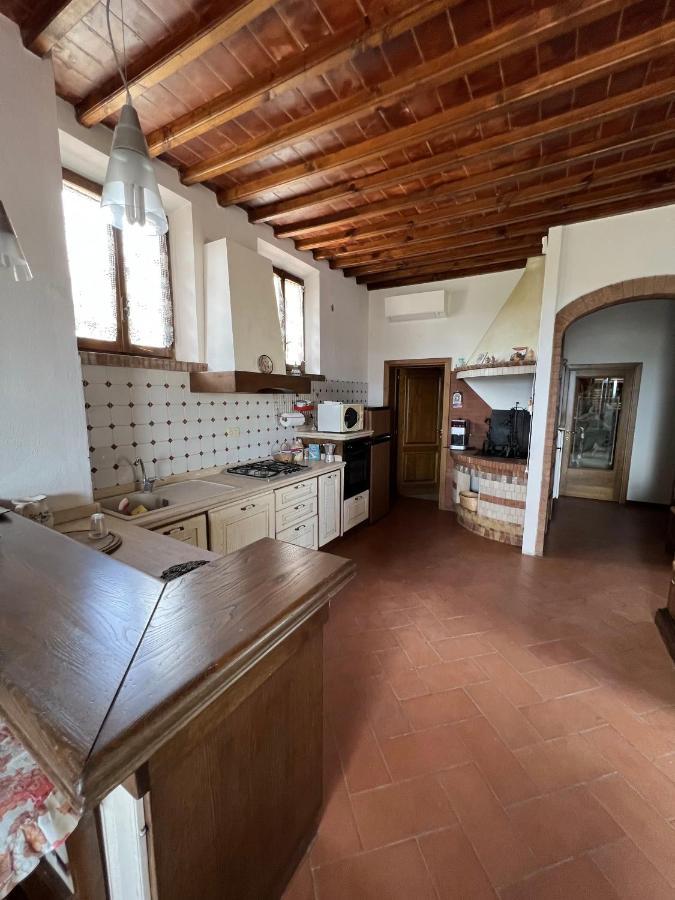 Casa Femi Apartment San Gimignano Bagian luar foto