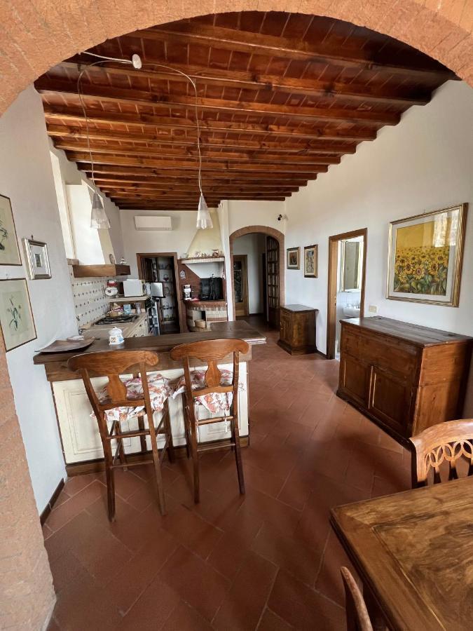 Casa Femi Apartment San Gimignano Bagian luar foto