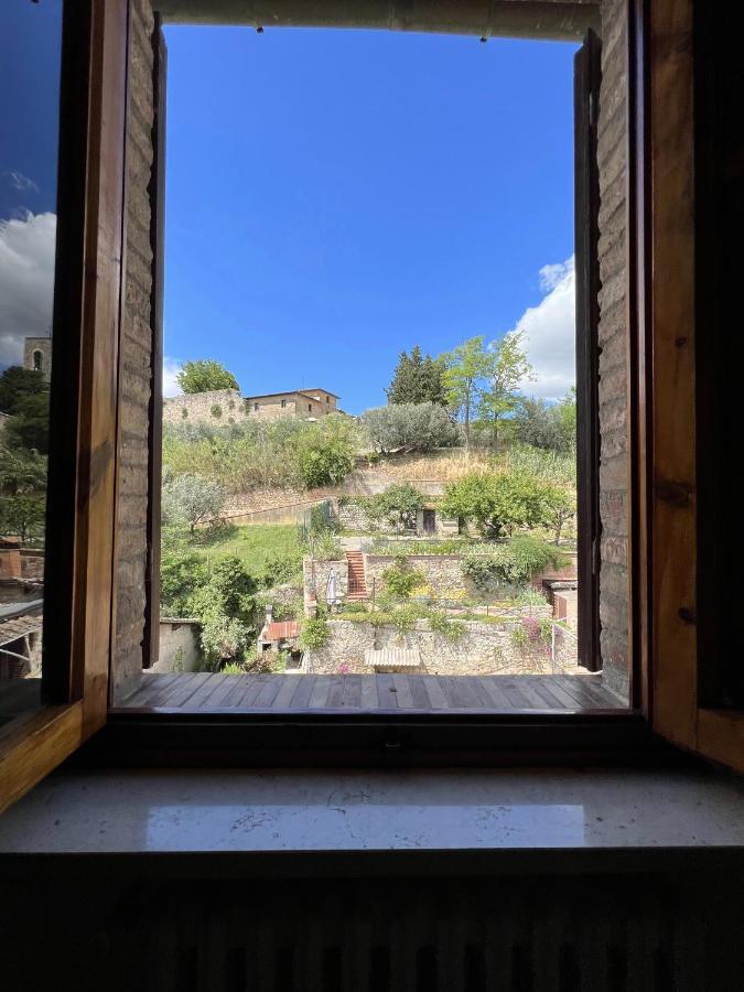 Casa Femi Apartment San Gimignano Bagian luar foto